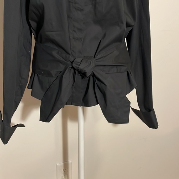 Coldwater Creek Black Tailored Shirt with Fabric wraps around front to tie SZE L - Picture 3 of 9